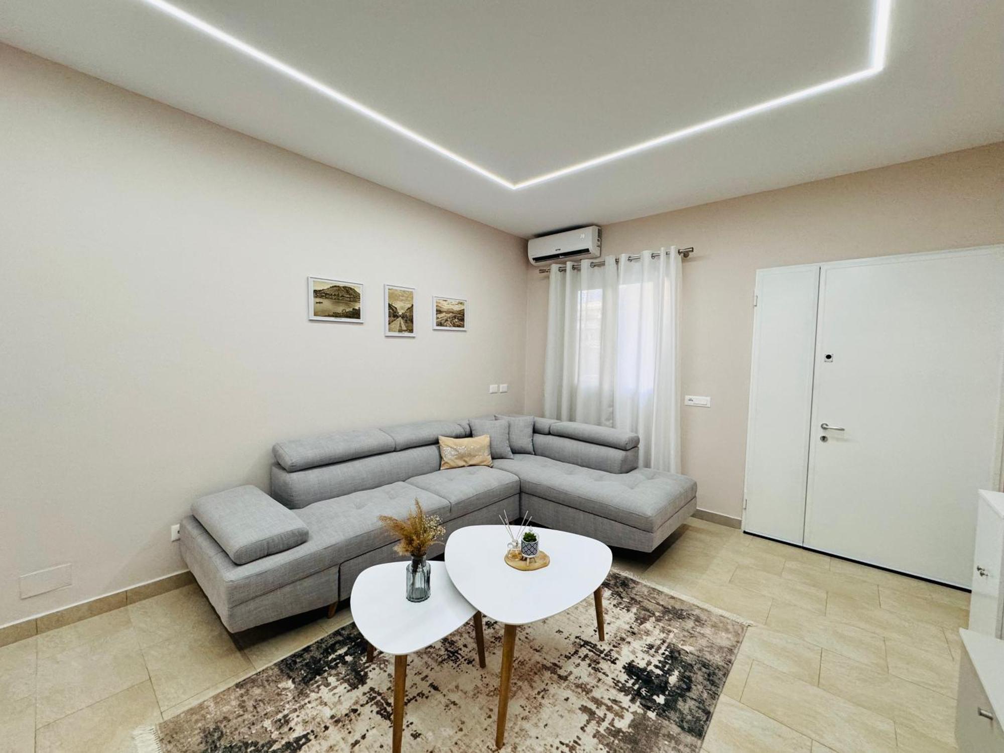 Edi Apartament Center Shkodër Esterno foto