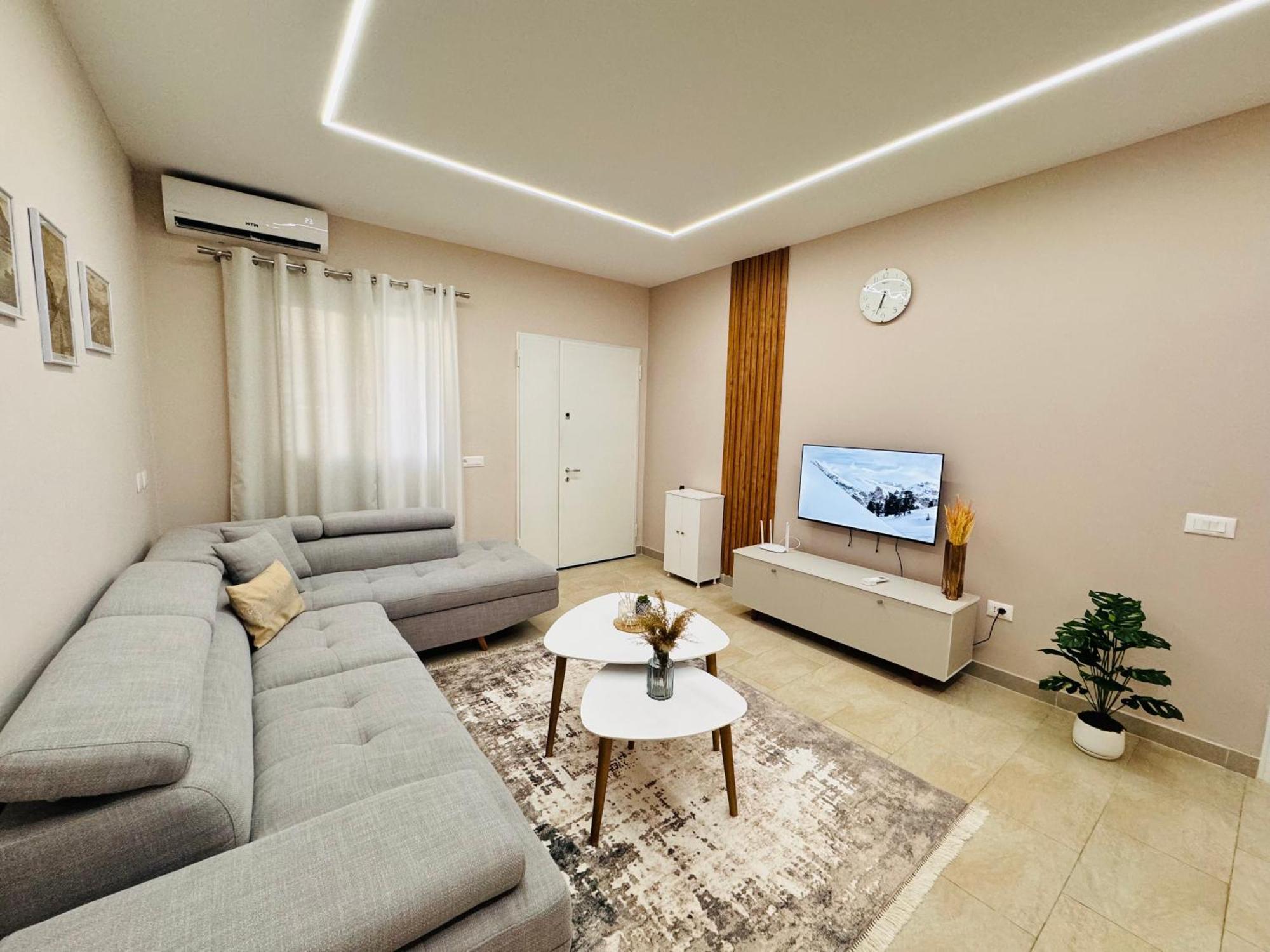 Edi Apartament Center Shkodër Esterno foto